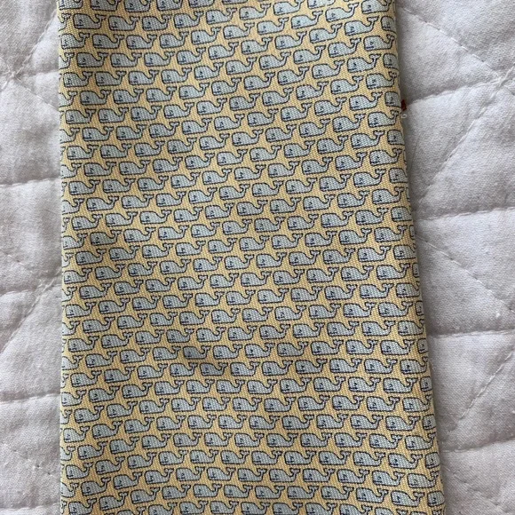 Yellow Vineyard Vines Whale Tie - Picture 2 of 2